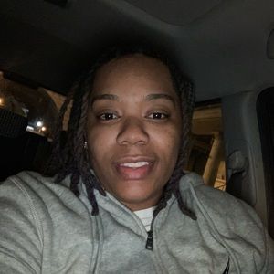 Meet your Posher, Danica